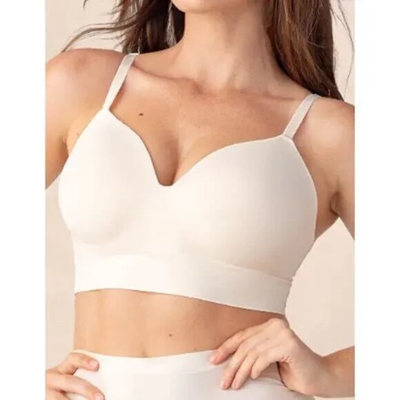 Seamless Cream Wireless Bra - Picture 1 of 6